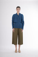 Load image into Gallery viewer, Y2K Issey Miyake Blue Pleated Batwing Top
