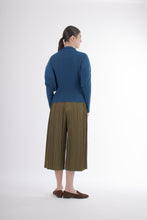 Load image into Gallery viewer, Y2K Issey Miyake Blue Pleated Batwing Top
