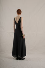 Load image into Gallery viewer, Vintage Isabel Canovas Bronze &amp; Ebony Bangle
