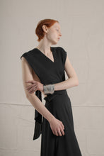 Load image into Gallery viewer, 1980&#39;s Glen Yank Aluminum Modernist Cuff
