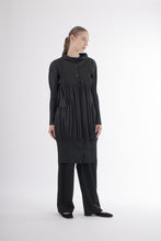 Load image into Gallery viewer, Y2K Issey Miyake Pleats Please Black Pleated Bubble Coat
