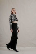 Load image into Gallery viewer, 1980&#39;s Geoffrey Beene Black/White Quilted Bolero
