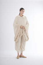 Load image into Gallery viewer, 1980&#39;s Norma Kamali Ivory Cable Knit Poncho
