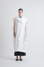 Load image into Gallery viewer, Issey Miyake Ikko Tanaka Graphic Print Linen Robe with Built In Scarf
