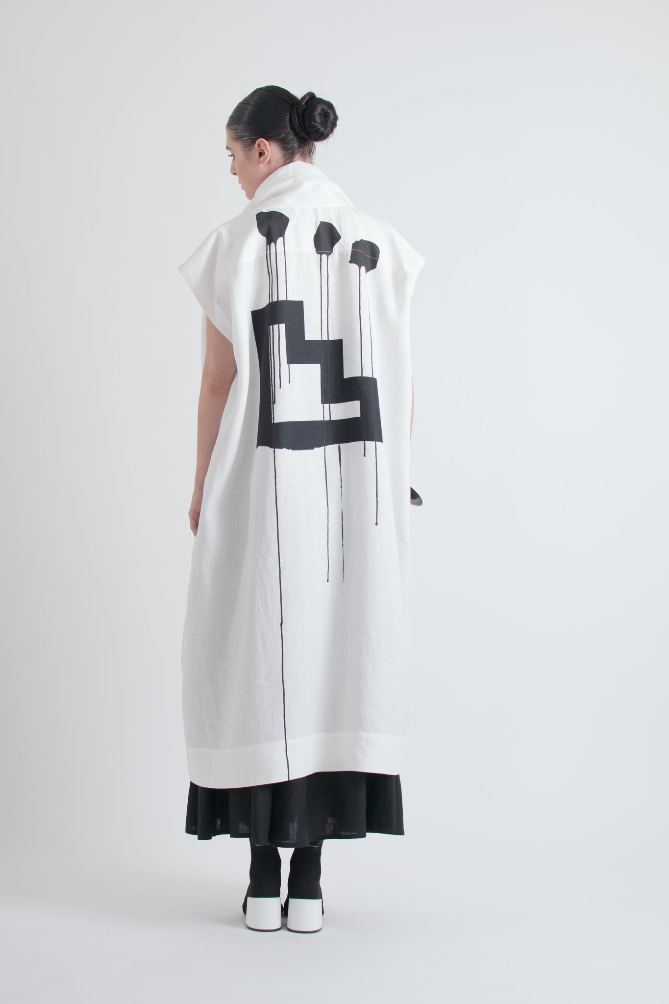 Issey Miyake Ikko Tanaka Graphic Print Linen Robe with Built In