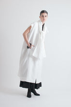Load image into Gallery viewer, Issey Miyake Ikko Tanaka Graphic Print Linen Robe with Built In Scarf
